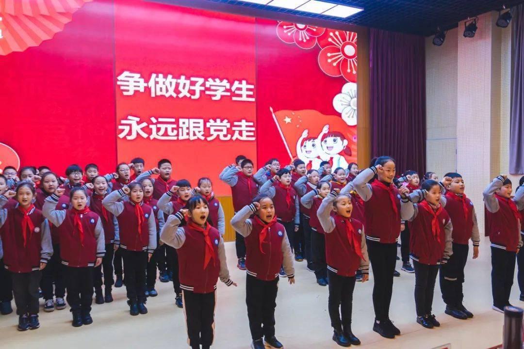 相扑选手大跳跃